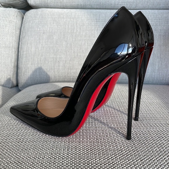Christian Louboutin Shoes - Christian Louboutin So Kate 38.5